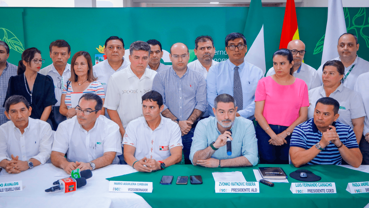 Alerta roja sanitaria por contaminación a causa de incendios en Santa Cruz