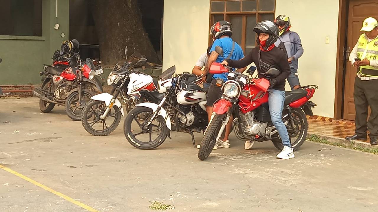 Operativo Encubierto de la Unidad Operativa de Tránsito para Control de Motocicletas