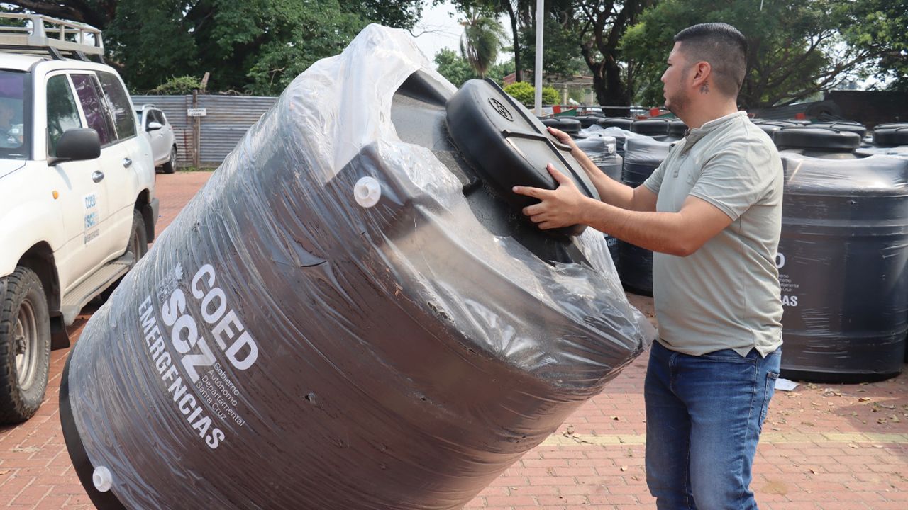 Gobernación envía 50 tanques y bebederos para agua al municipio “El Trigal”, afectado por la sequía
