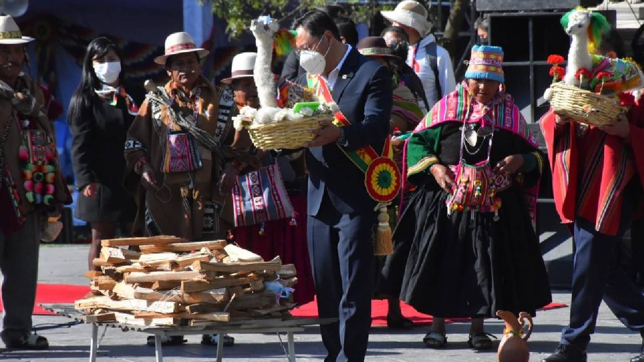 Ceremonia Ancestral Inicia los Actos Oficiales por el Tercer Año de Gestión del Presidente Arce