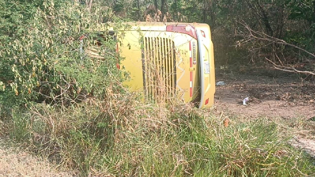Tragedia en la carretera bioceánica: Cinco muertos y 16 heridos en choque frontal entre bus y tráiler