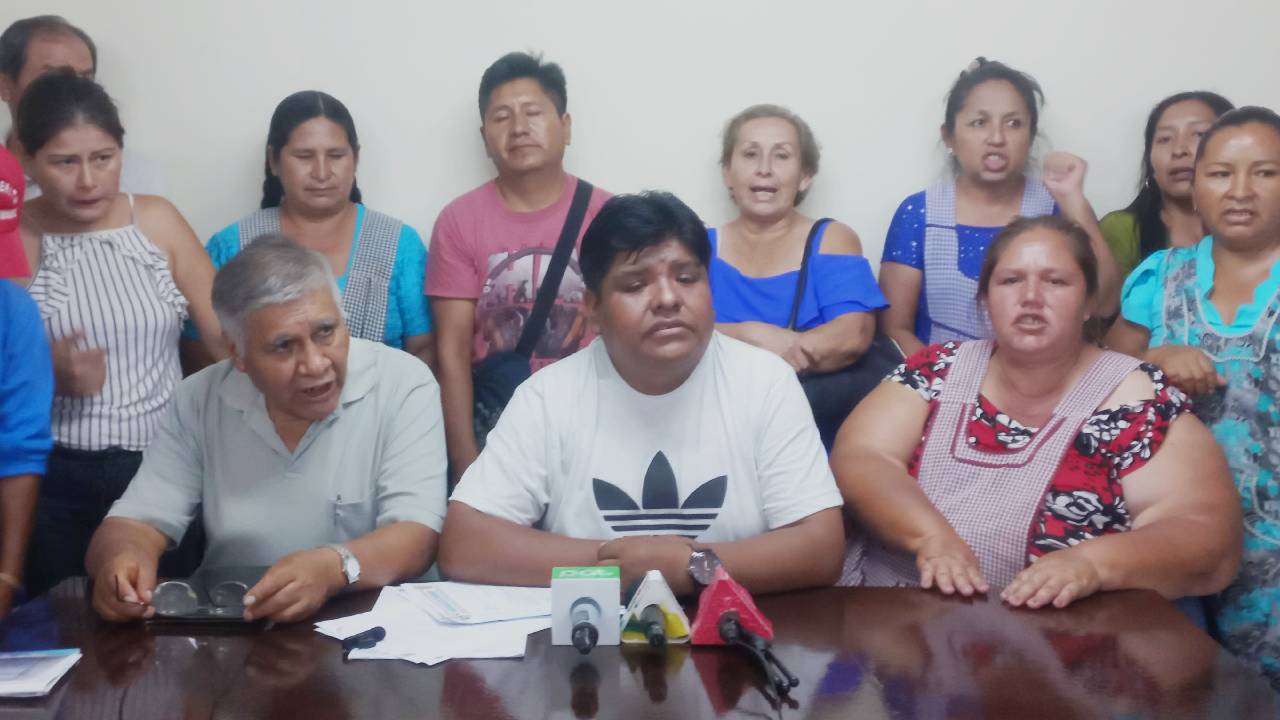  Ejecutivo de Gremiales Unidos de Santa Cruz, denuncia incumplimiento de la ley 850 sobre construcción de Mercados 