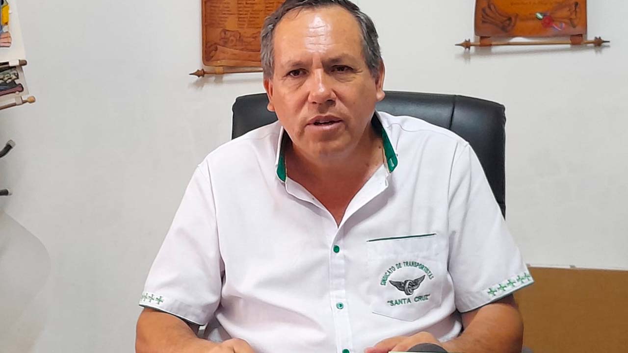 Transportistas demandan cambio de dos autoridades ante escasez de diésel