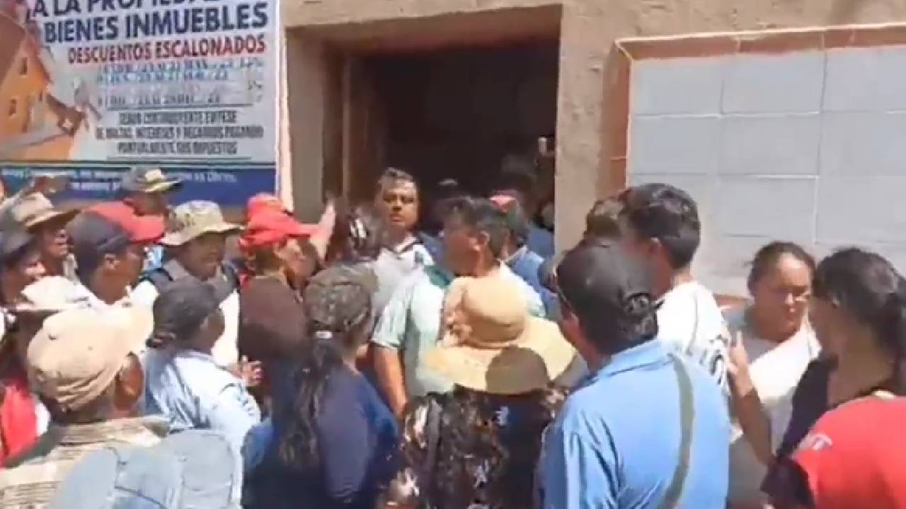 Marcha de protesta por pobladores de Comarapa por la protección del parque Amboró
