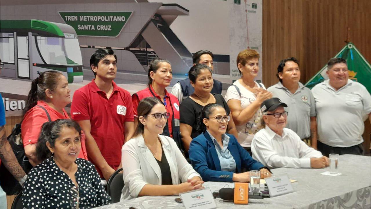 Alcaldía y trabajadores en salud llegan a un acuerdo y dejan sin efecto las notificaciones de despido