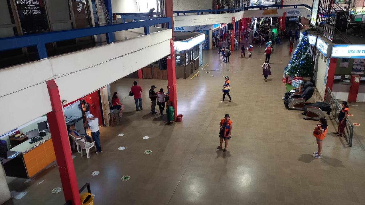 Pobladores de Comarapa levantan medida de presión tras acuerdo con Autoridades, pero surge nuevo bloqueo en Guarayos