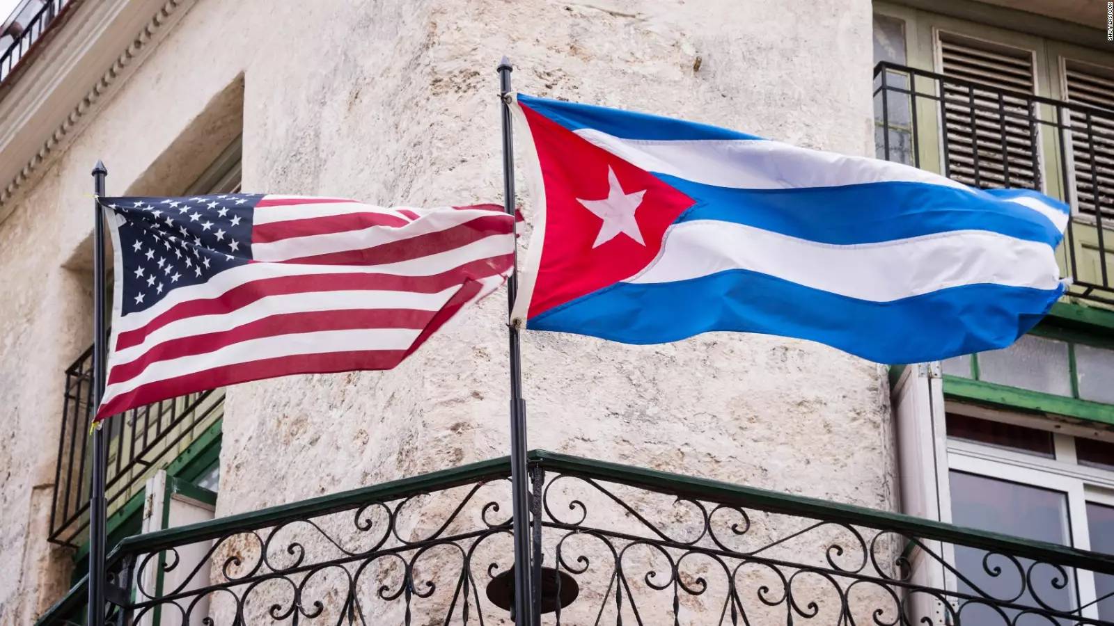 Cuba rechaza por "arbitrario" seguir en la lista de EE.UU. de países terroristas