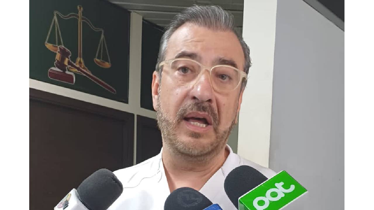 Caso caja petrolera: Mantienen horario de arresto domiciliario para calvo pero con escolta policial