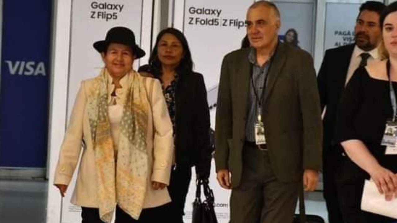Canciller Sosa representará a Bolivia en la posesión de Milei mientras Arce aborda crisis de tierras