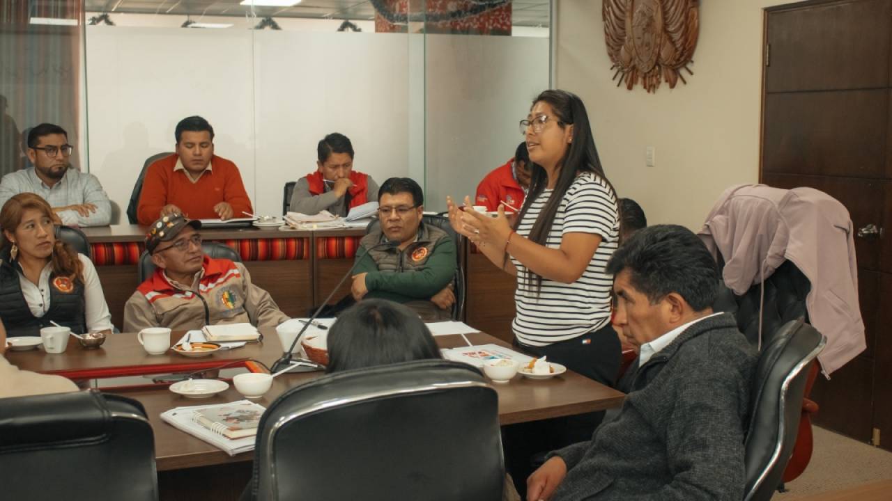 Acuerdo histórico: Gremiales y alcaldesa Copa resuelven modificar la Ley 291 para garantizar la fuente laboral de ese sector