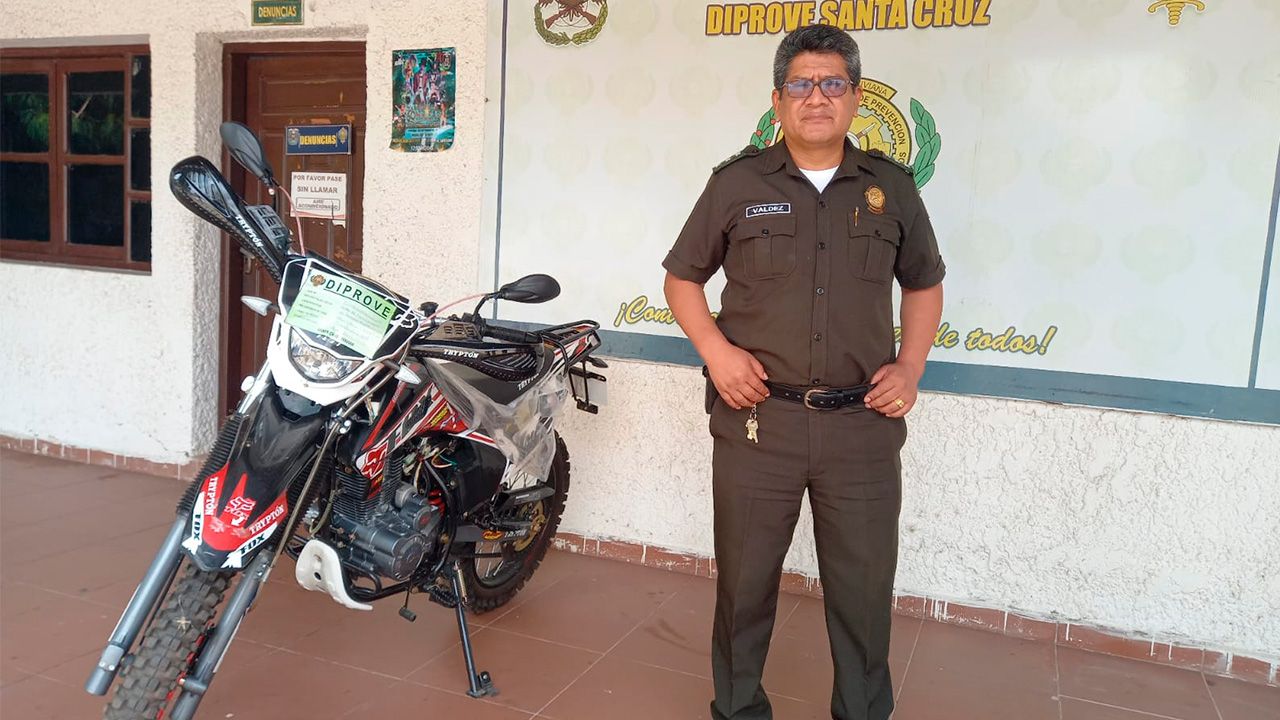 Diprove anuncia la aprehensión de un sujeto que utilizaba dinero falso para robar motocicleta