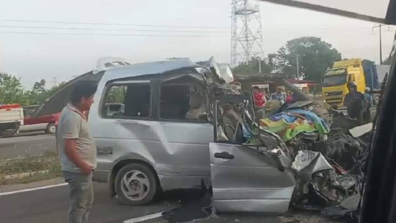 Accidente en la carretera Santa Cruz Cochabamba deja seis personas fallecidas