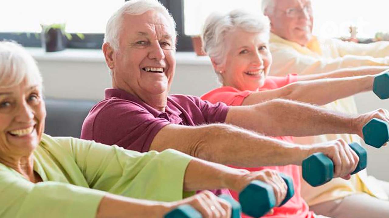 Ejercicio después de los 60: Prioridades y errores que evitar en el gimnasio