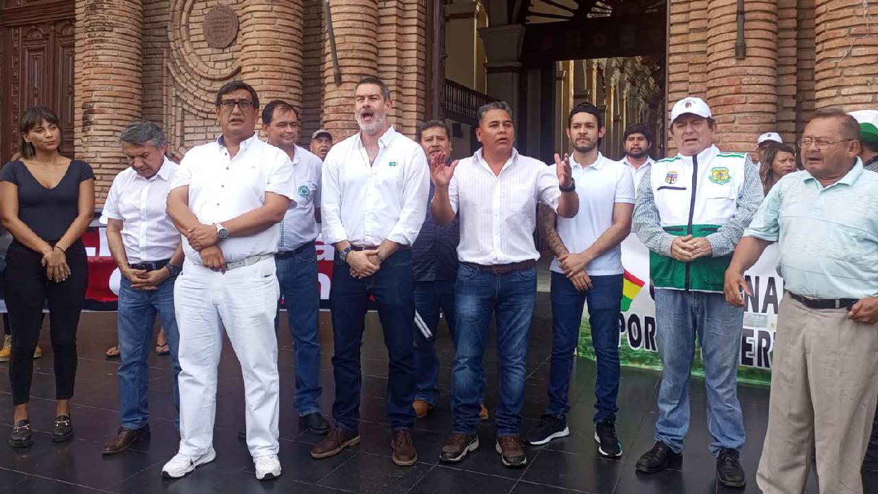 Anuncian caravana por Camacho a pocos días de cumplirse un año de su detención