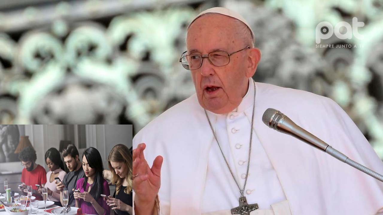 Papa Francisco insta a la autenticidad en navidad y critica la obsesión por la apariencia en las redes sociales