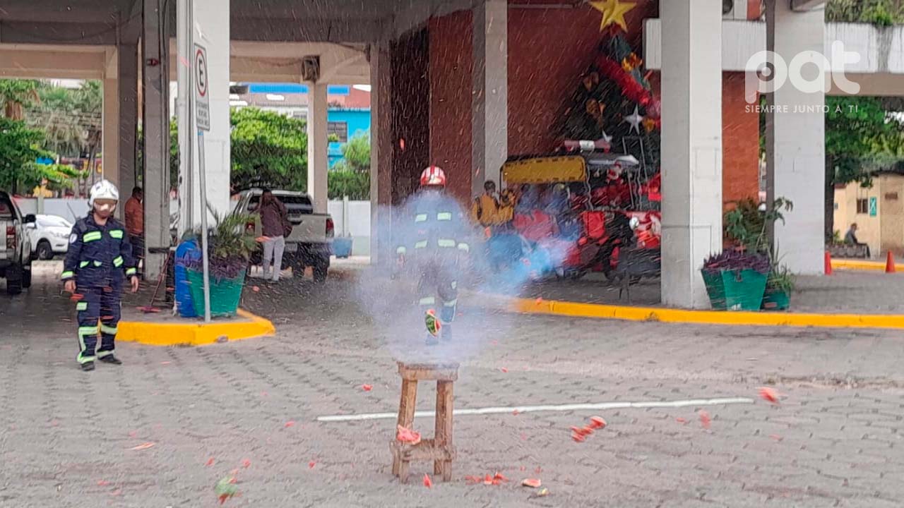 Advertencia y recomendaciones para evitar el uso de pirotecnia en las celebraciones de fin de año