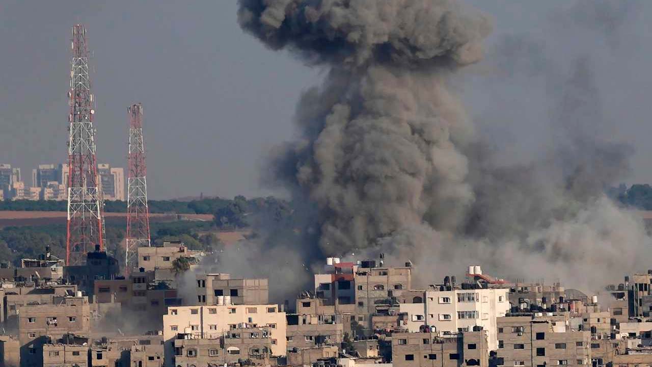 Hamás y Yihad Islámica insisten en no negociar bajo fuego israelí, Egipto pide concesiones