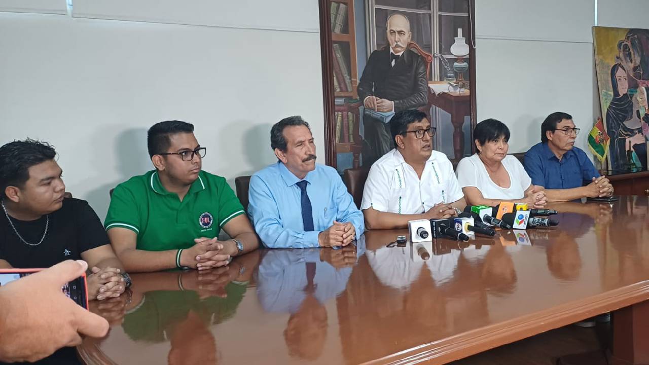 UAGRM se suma a caravana por la libertad