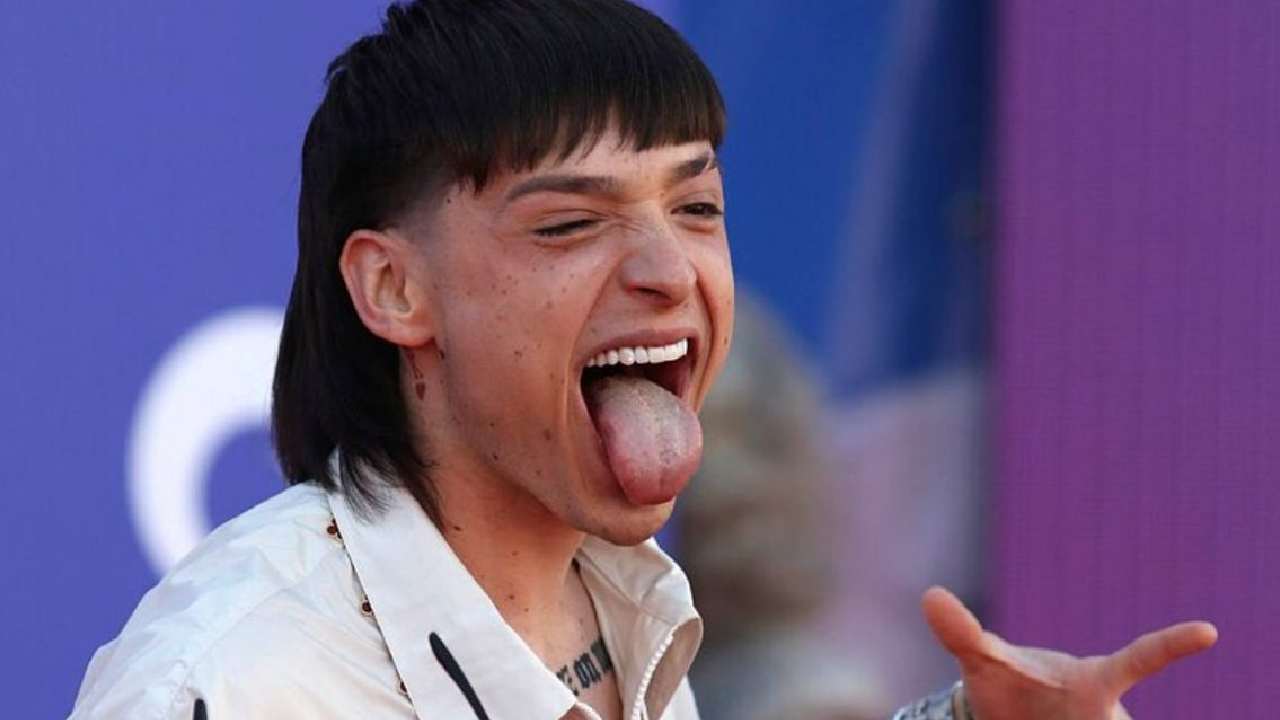 Peso Pluma se consagra como el artista más visto de YouTube en EEUU