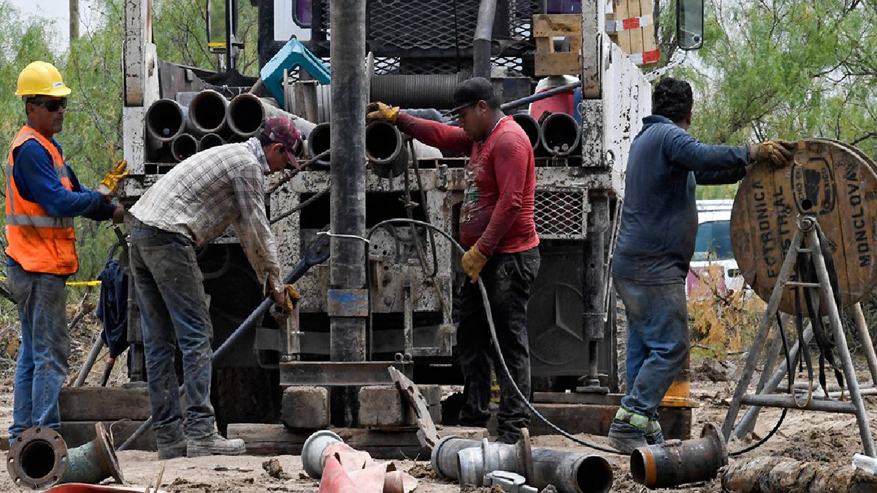Hallan restos de dos mineros tras el derrumbe de una mina en México hace más de 500 días