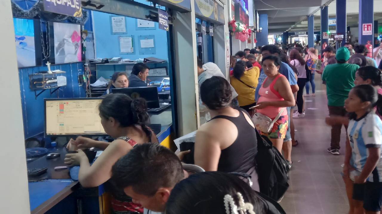 Aumenta la demanda de pasajeros en la terminal Bimodal en la víspera de Año Nuevo