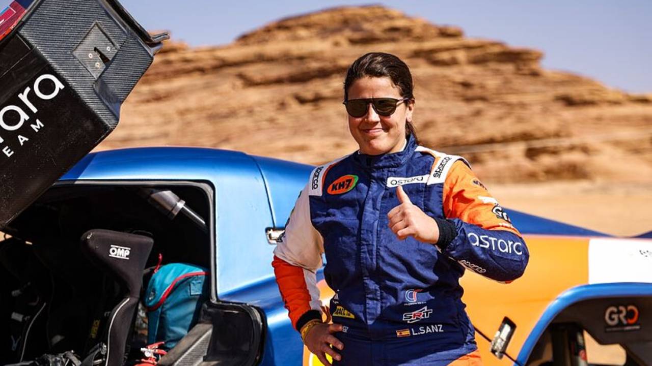 Laia Sanz impresiona en el arranque del Dakar 2024