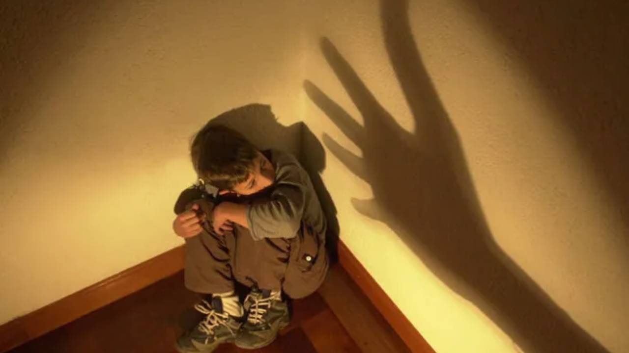 Cochabamba: Madre “hizo comer sus propias heces” a su hijo de 7 años