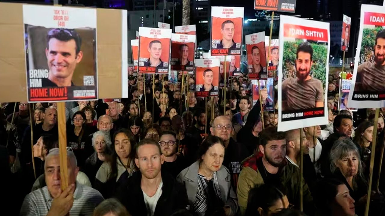 Israel enfrenta nuevas amenazas de Hamas mientras persisten las negociaciones para una solución en Gaza