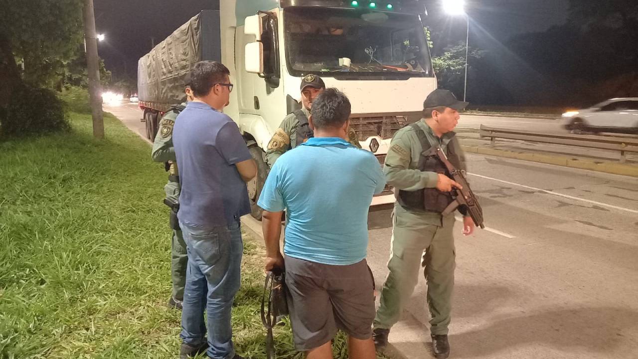 Robo agravado a conductor de tráiler en la zona del cuarto anillo