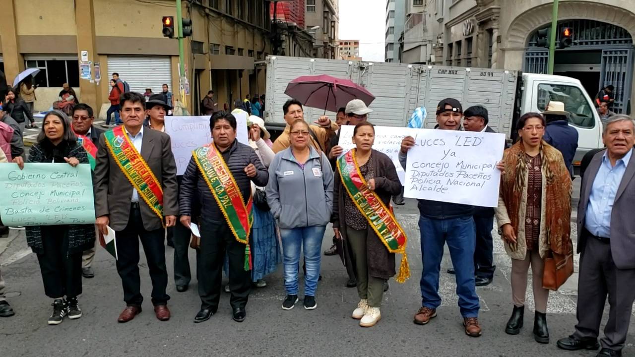 FEJUVE La Paz en emergencia: Exigen implementación de luces LED