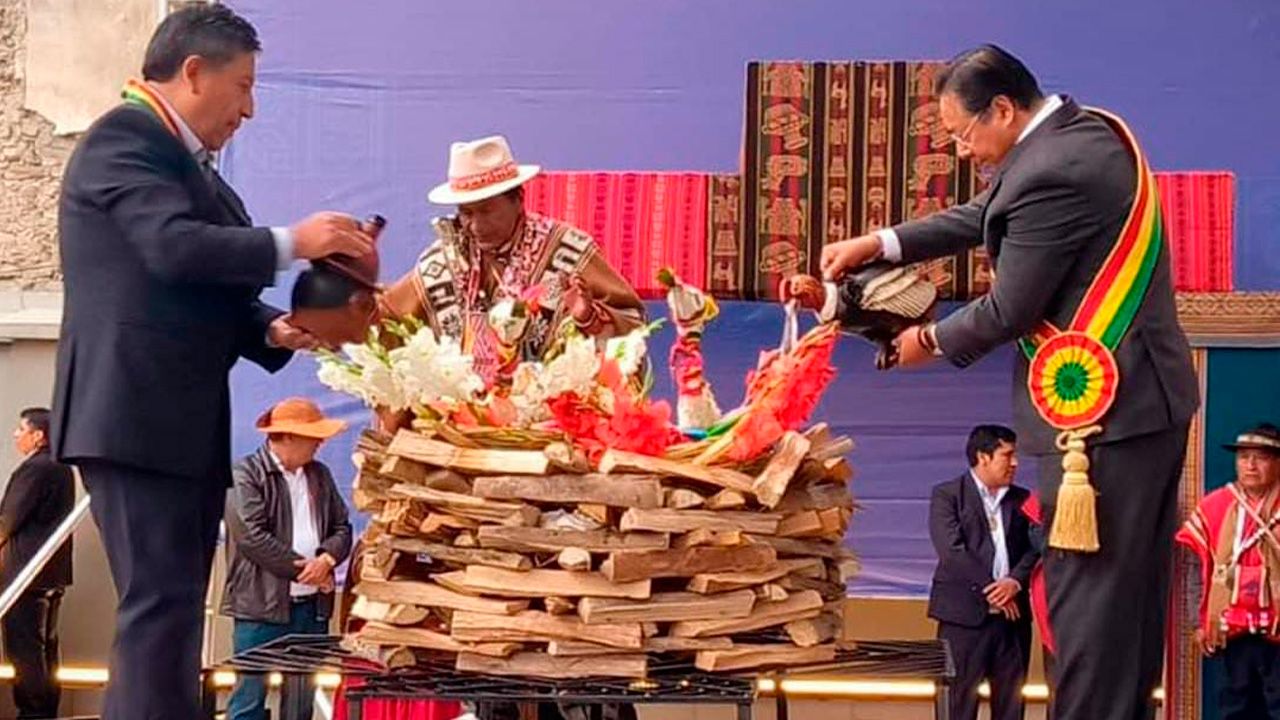Inicia celebración por los 15 Años del Estado Plurinacional con mesa indígena ancestral