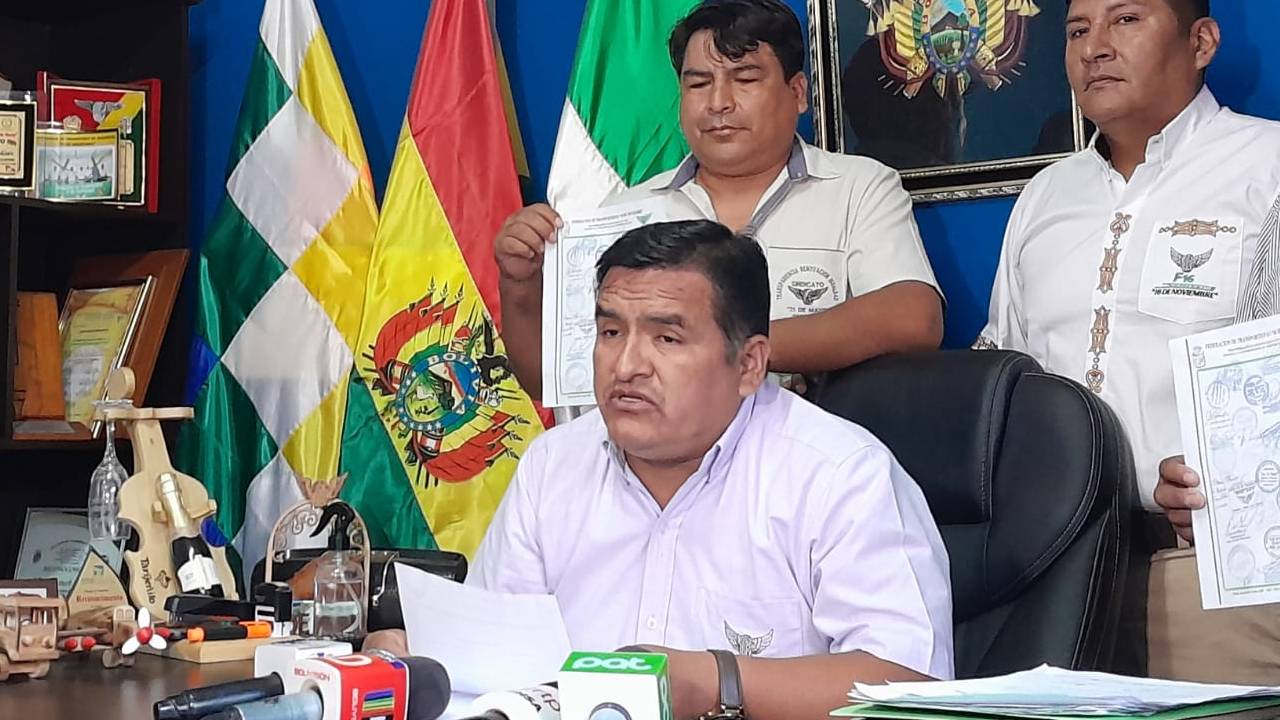 Transporte Federado Repudia Bloqueo de Carreteras y Llama a la Intervención del Gobierno