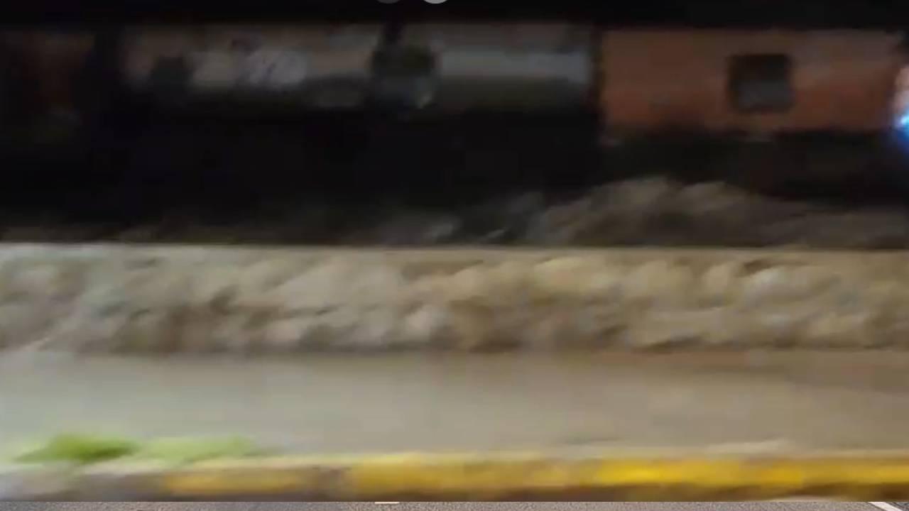 La Paz: Desbordes de ríos genera cortes en la circulación vehicular