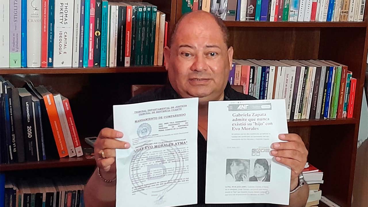 Dr. Carlos Romero, Exministro de Gobierno: "Evo Morales no ha sido notificado y no tiene nada que declarar"