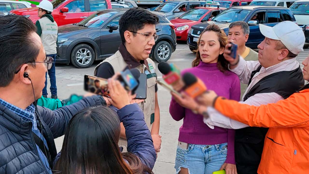   Abastecimiento de Combustibles en La Paz y el país esta garantizado
