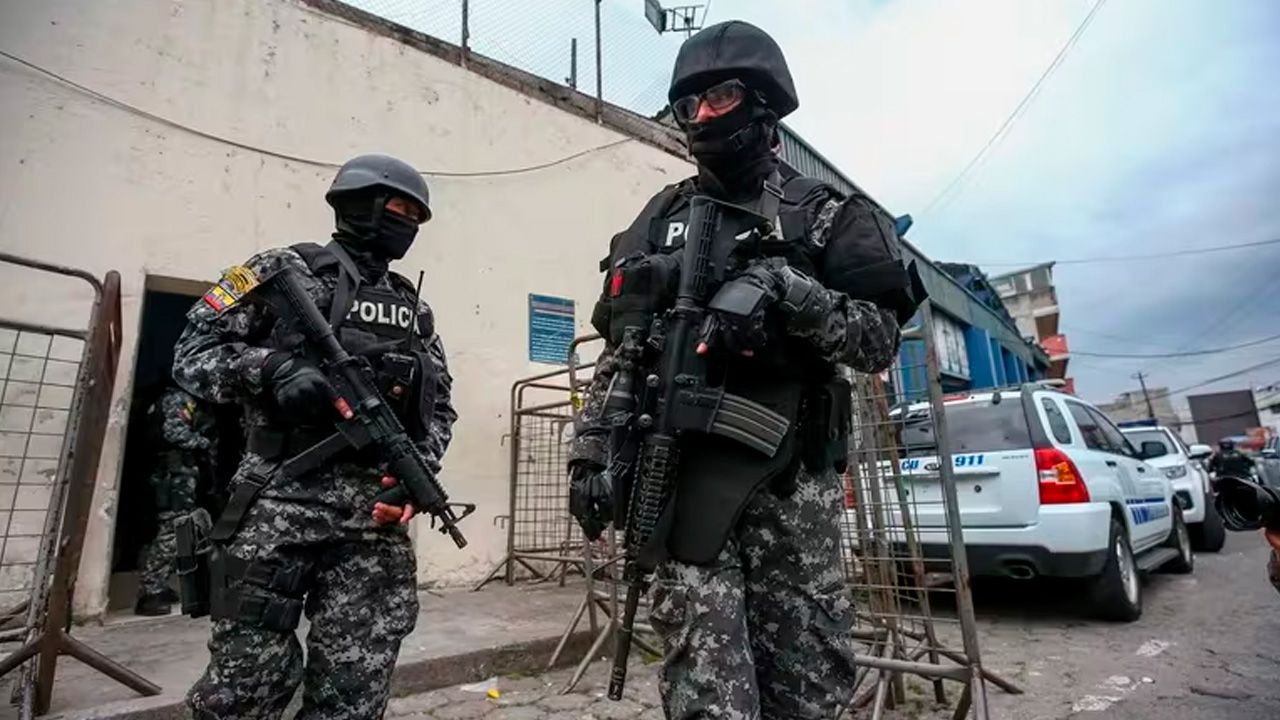 Más de 51,000 operativos y 237 terroristas detenidos en Ecuador tras escalada de violencia narcoterrorista