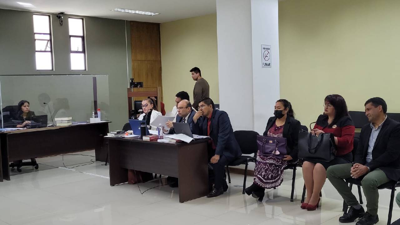 Audiencia en curso por usurpación de funciones de Magistrados del Tribunal Constitucional