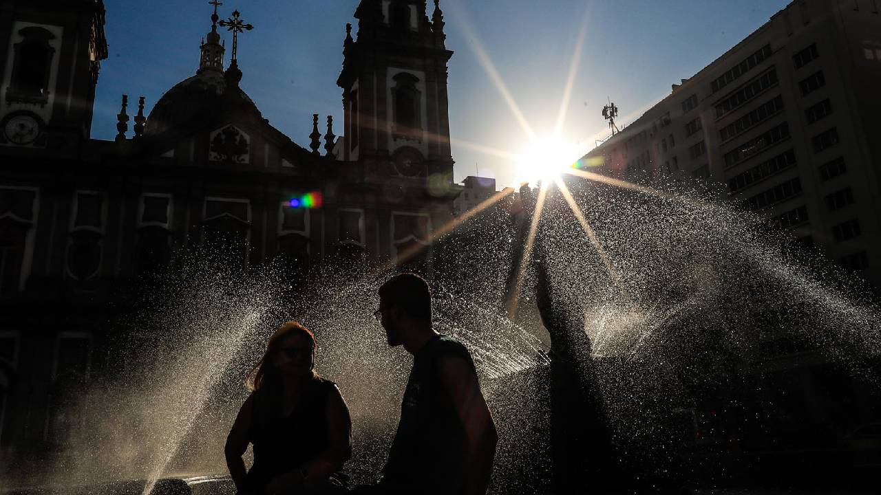 Brasil: Más templos religiosos que escuelas y centros de salud, revela estudio