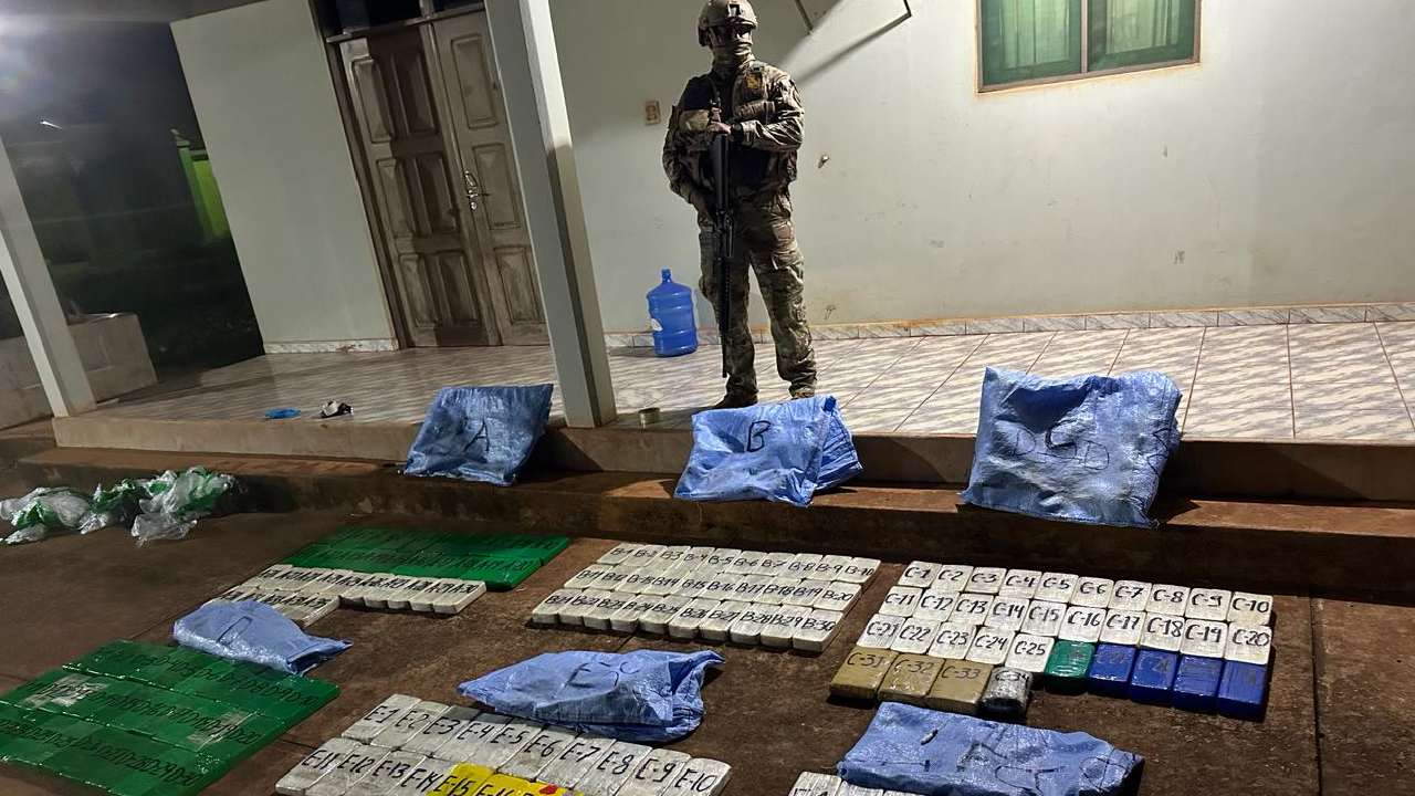 Guayamerín: Fiscalía investiga hallazgo de cocaína y marihuana en una embarcación en el río Mamoré