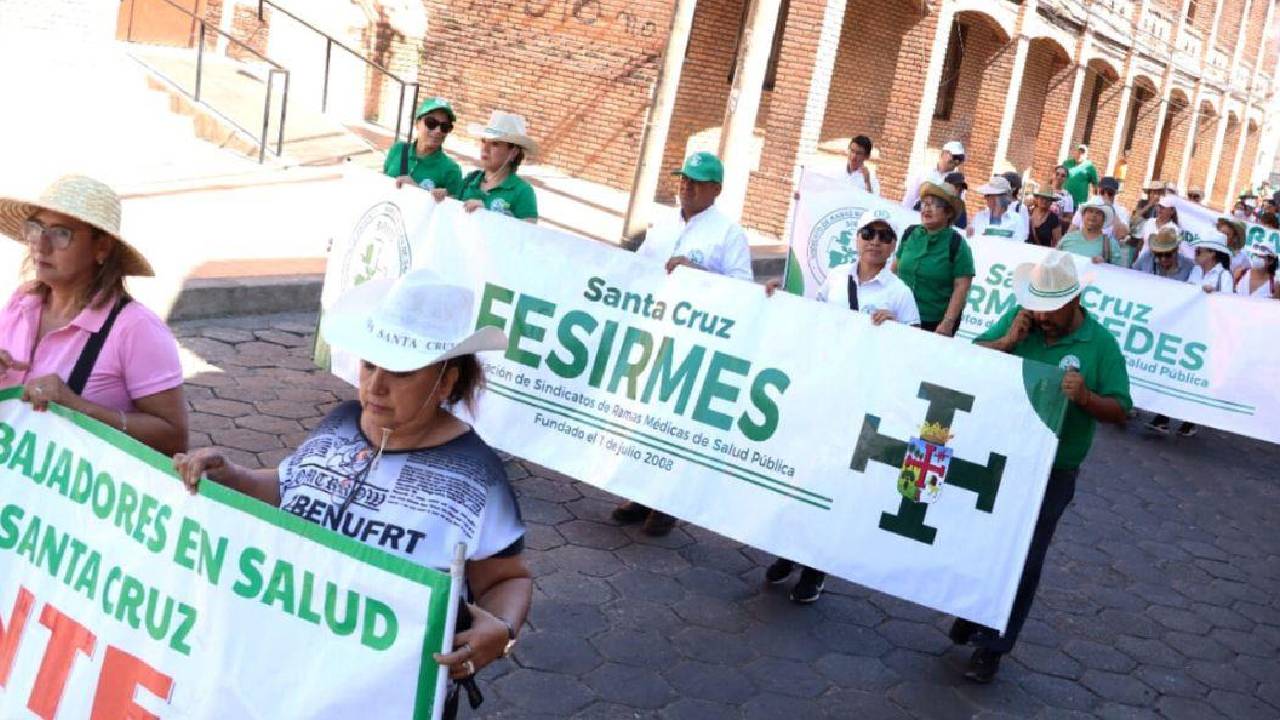  Paro nacional de 48 horas en el sector salud  en protesta contra proyecto de jubilación forzada 