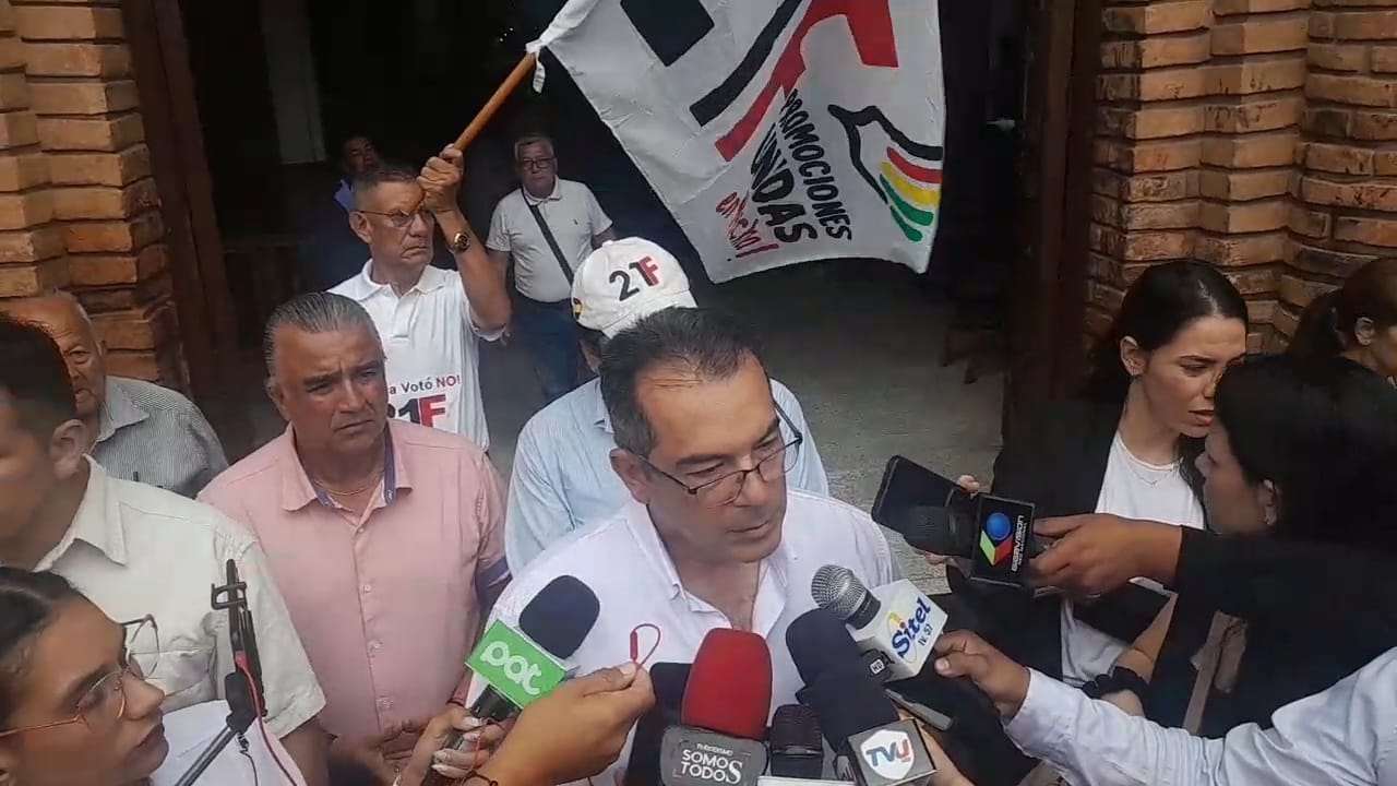 Gob. Suplente Mario Aguilera aborda desafíos 21F, evalúa acuerdo Gob-empresarios e informe confiabilidad