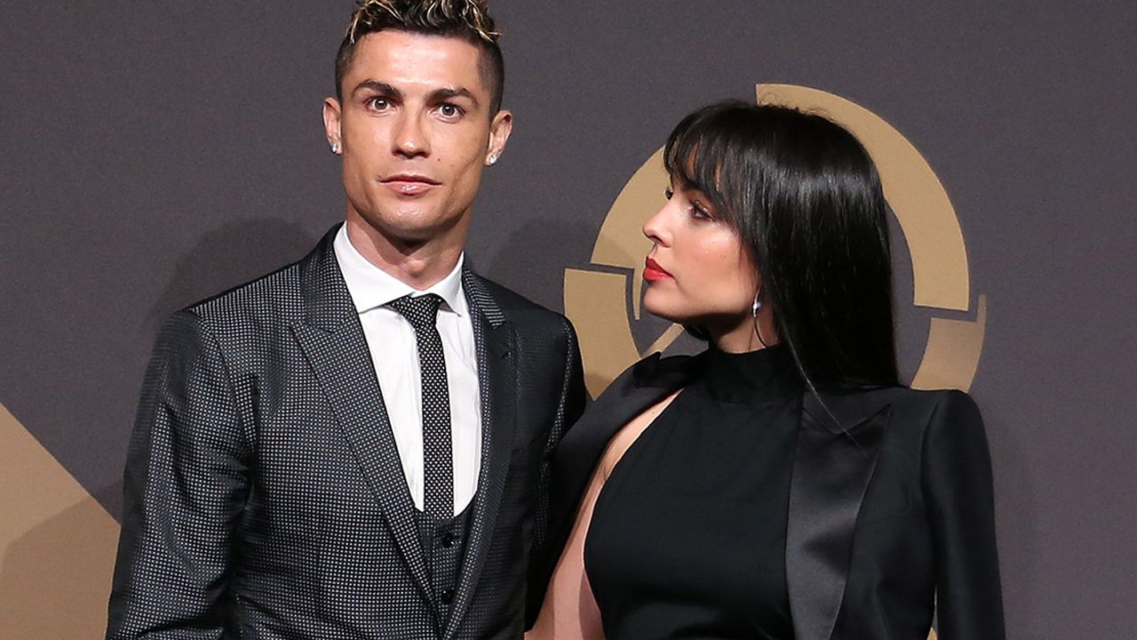 Cristiano Ronaldo y Georgina Rodríguez a los gritos en un avión