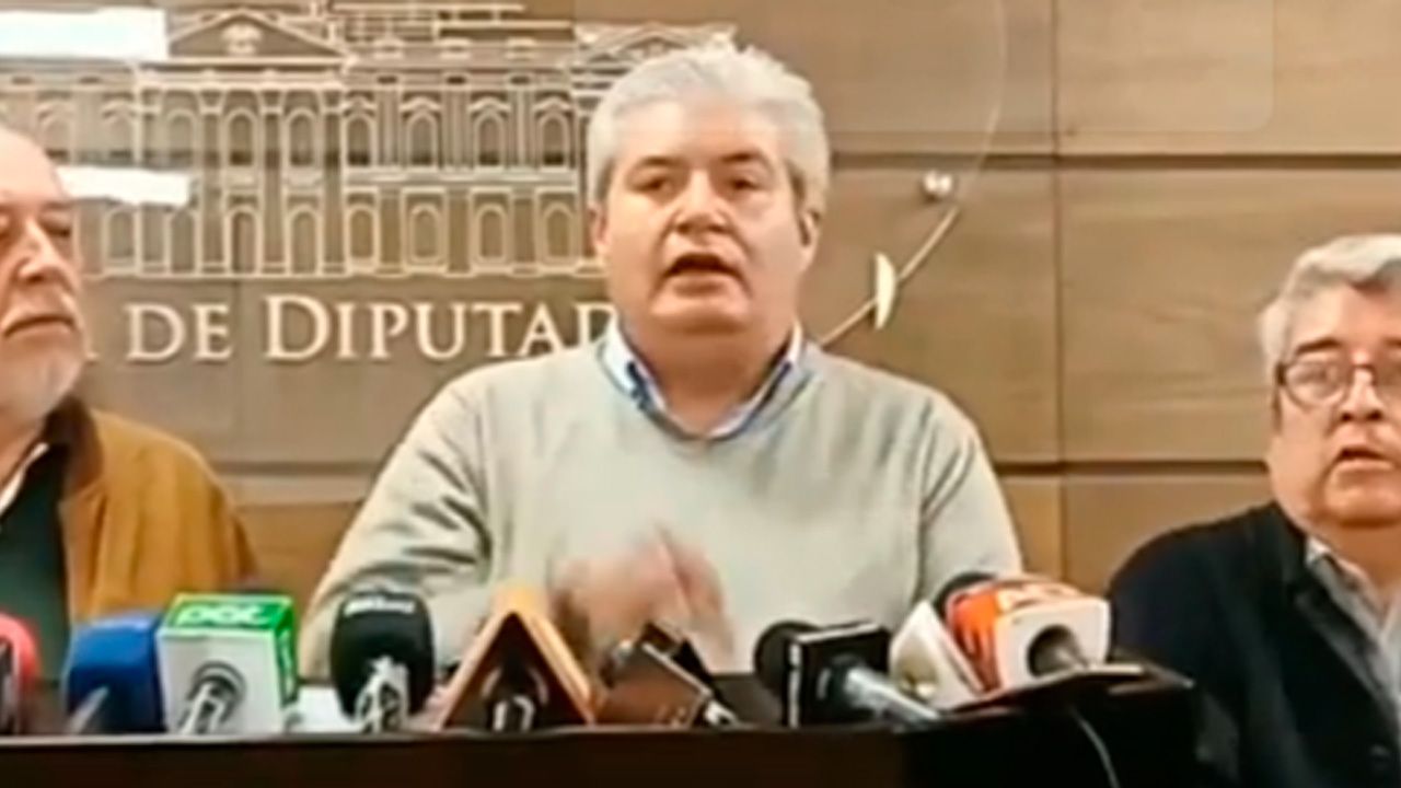 Parlamentarios en situación de "secuestro" en la Asamblea Legislativa generan tensión