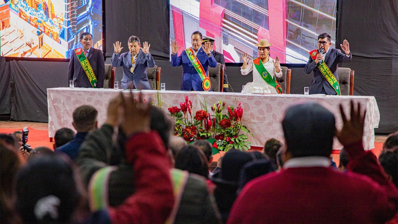 Aniversario de El Alto: Presidente Arce destaca su papel en la democracia y anuncia millonarias obras