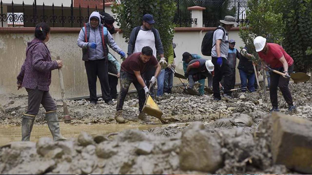  Tragedia por lluvias en  Bolivia: Tres víctimas mortales y decenas de municipios afectados